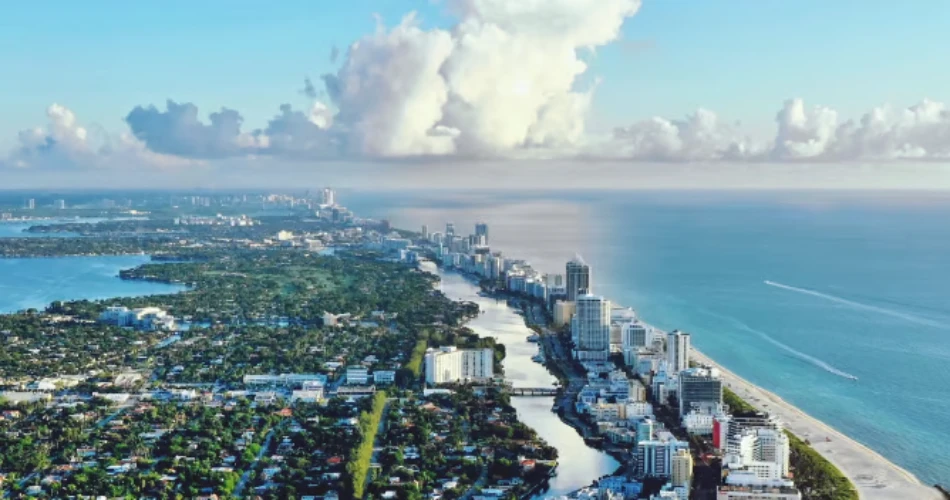 48 Hours in Miami: Beaches, Bites & Big Energy