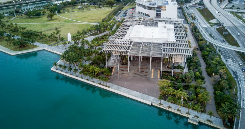 48 Hours in Miami: Beaches, Bites & Big Energy